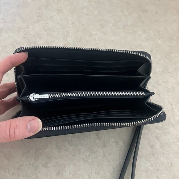 Coach Black Pebbled Leather Long Zip Around Wallet Wristlet - Picture 3 of 3